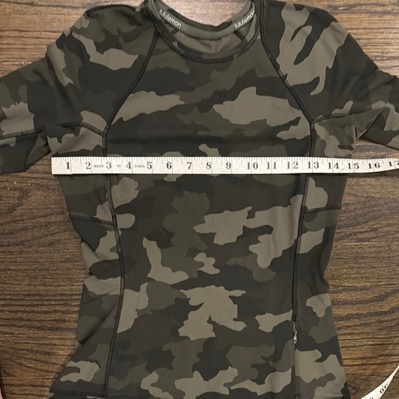 Fitted Green and Brown Long Sleeve Top by Lululemon (size 4) - Picture 8 of 8